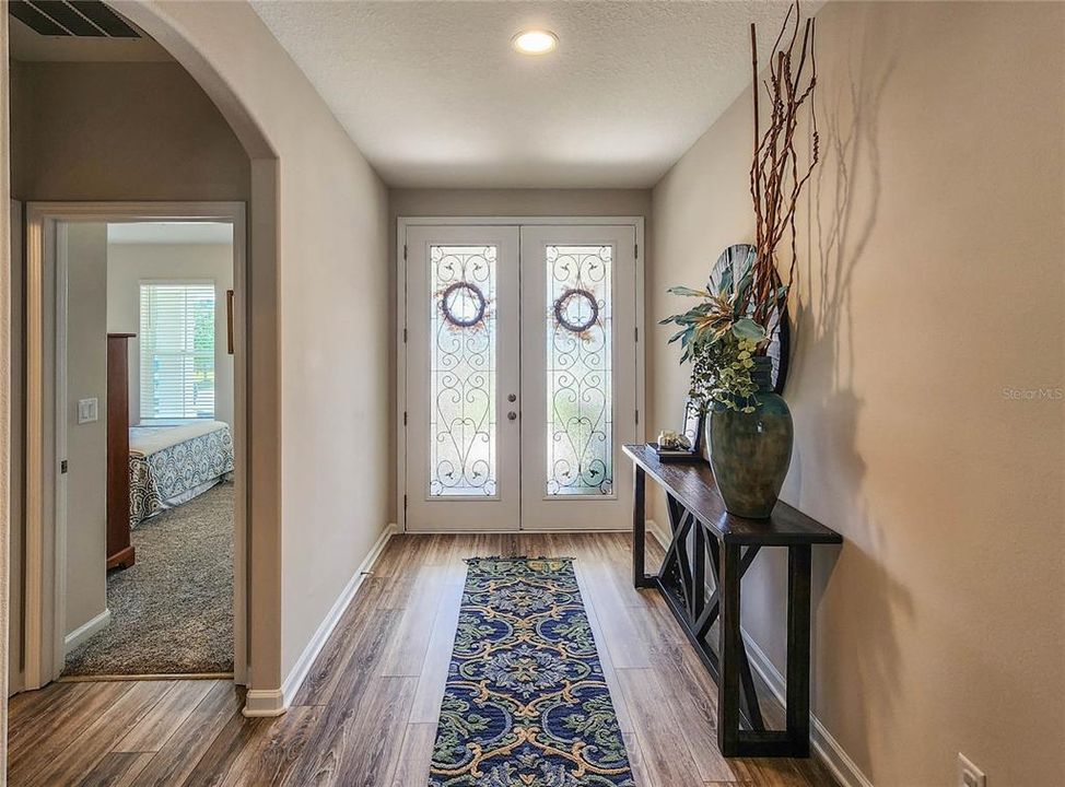 En Venta: $649,900 (5 camas, 4 baños, 2897 Pies cuadrados)
