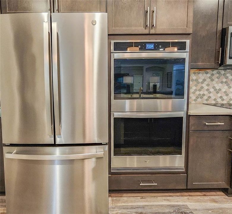 En Venta: $649,900 (5 camas, 4 baños, 2897 Pies cuadrados)