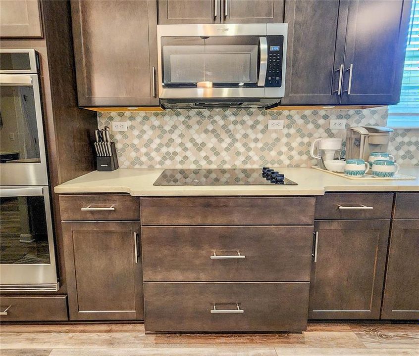 En Venta: $649,900 (5 camas, 4 baños, 2897 Pies cuadrados)