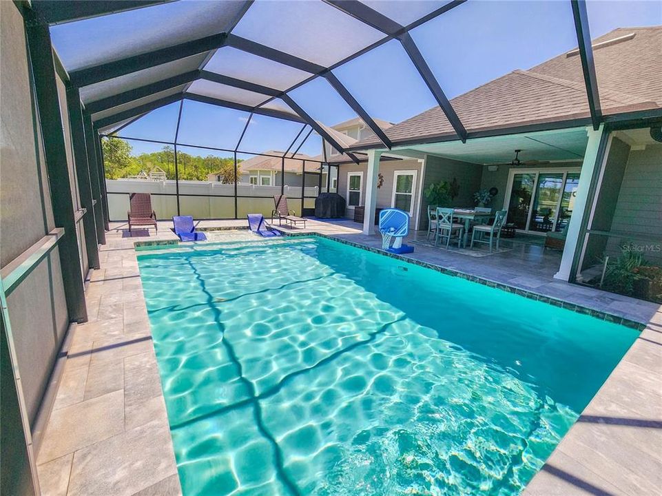 En Venta: $649,900 (5 camas, 4 baños, 2897 Pies cuadrados)
