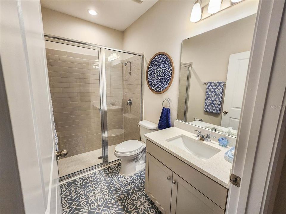 En Venta: $649,900 (5 camas, 4 baños, 2897 Pies cuadrados)