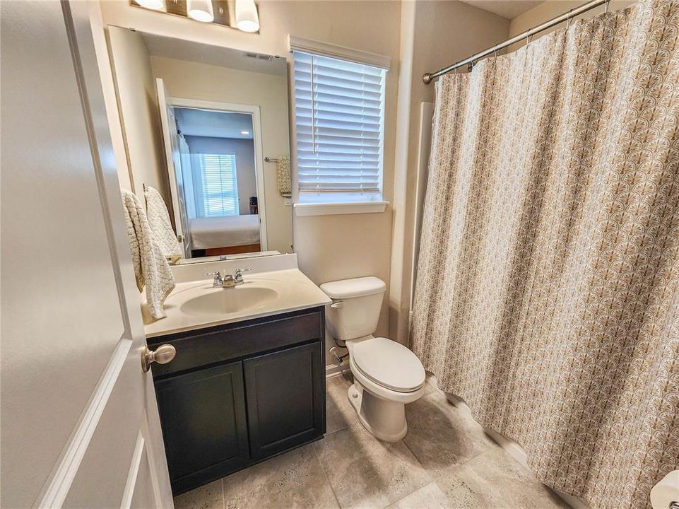 En Venta: $649,900 (5 camas, 4 baños, 2897 Pies cuadrados)