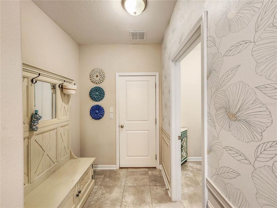 En Venta: $649,900 (5 camas, 4 baños, 2897 Pies cuadrados)
