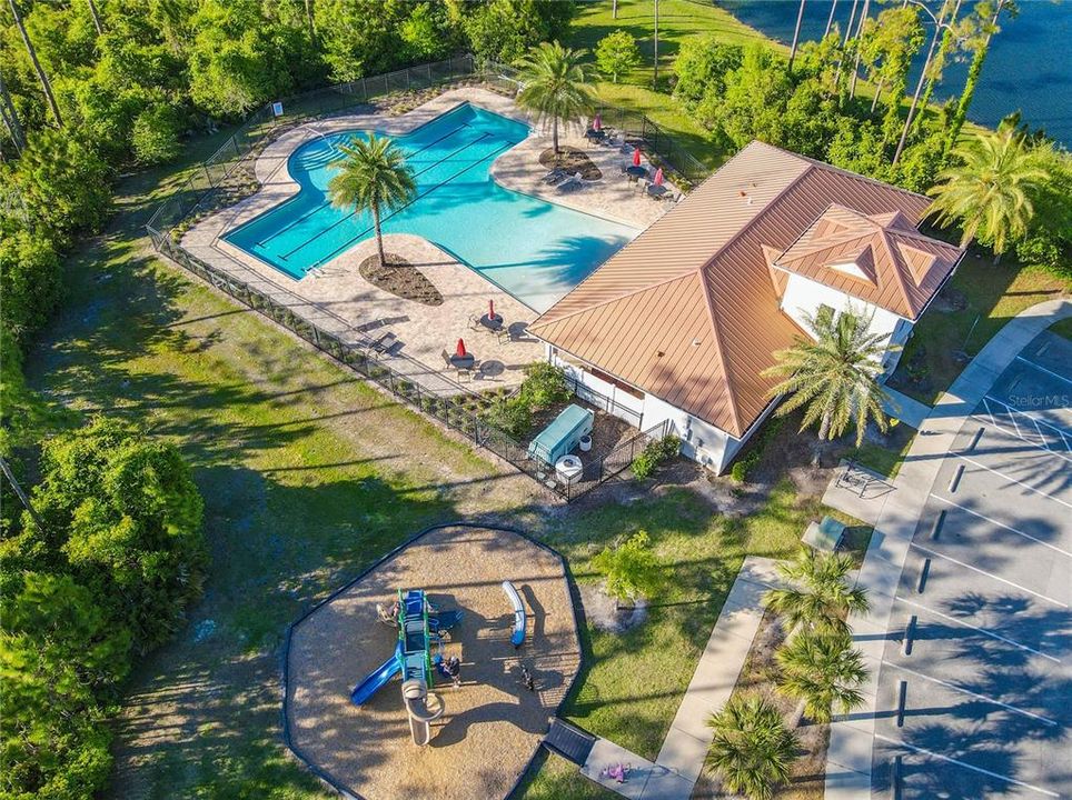 En Venta: $649,900 (5 camas, 4 baños, 2897 Pies cuadrados)