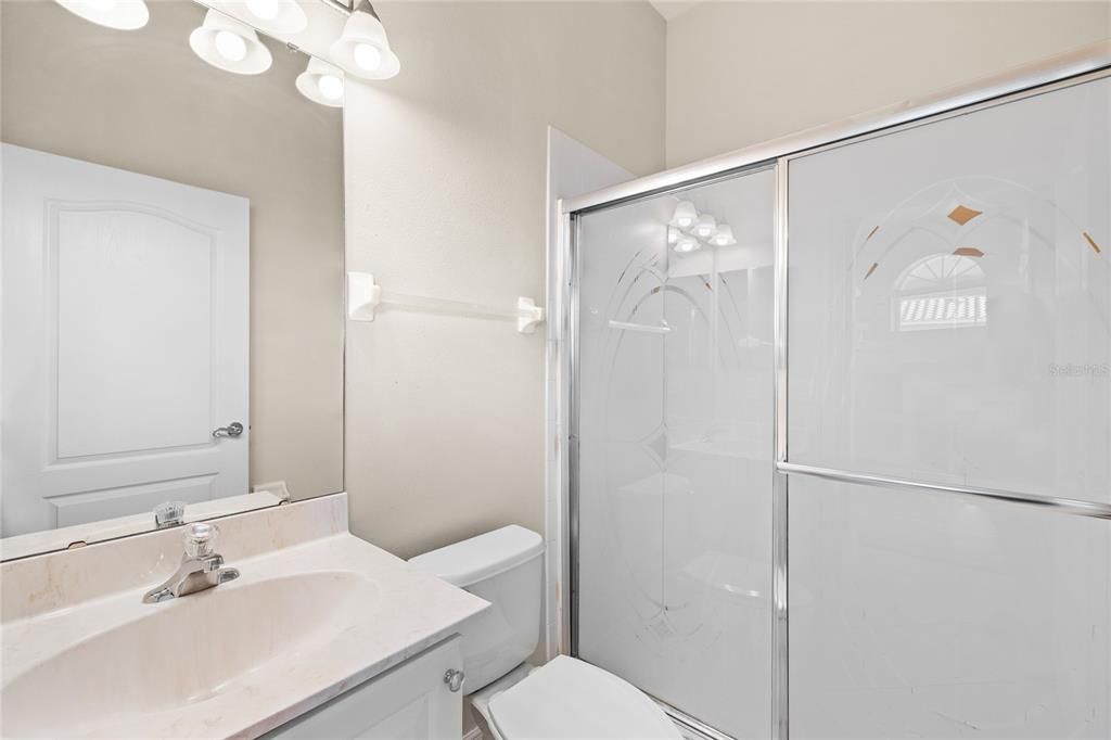 Под контрактом: $824,500 (5 спален, 4 ванн, 3734 Квадратных фут)