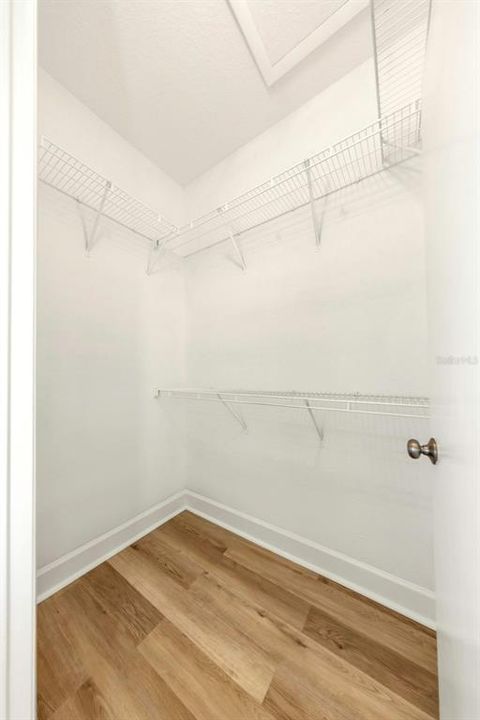 En Venta: $325,000 (3 camas, 2 baños, 1805 Pies cuadrados)
