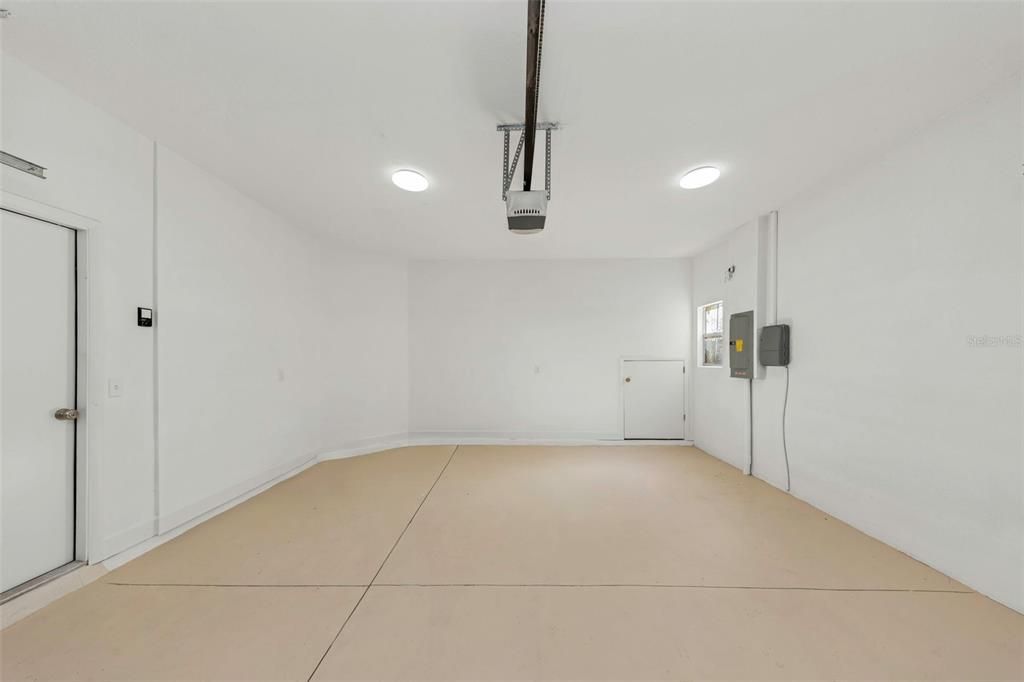 En Venta: $325,000 (3 camas, 2 baños, 1805 Pies cuadrados)