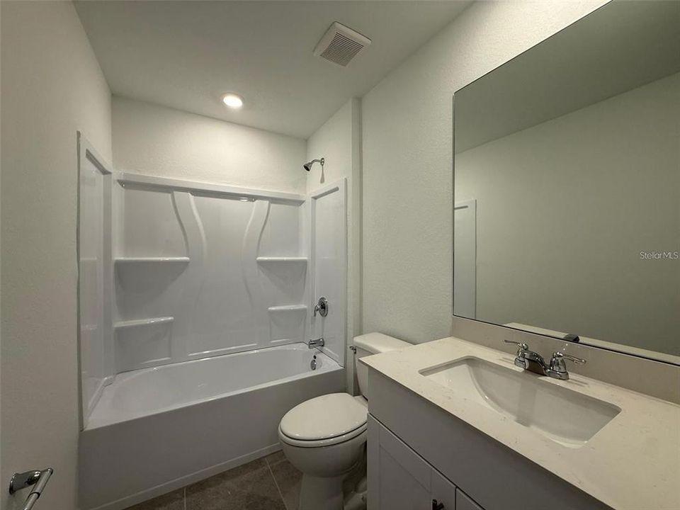 For Rent: $2,075 (4 beds, 2 baths, 2028 Square Feet)