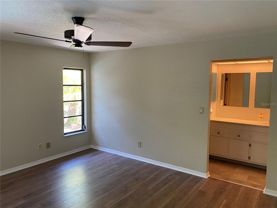 В аренду: $2,200 (3 спален, 2 ванн, 1584 Квадратных фут)