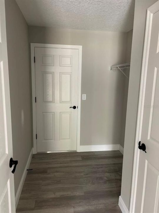 Activo con contrato: $237,900 (3 camas, 2 baños, 1405 Pies cuadrados)