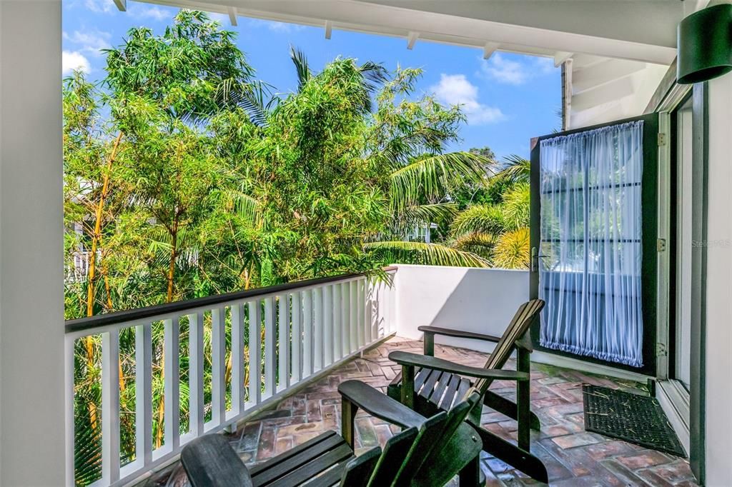 For Sale: $5,450,000 (5 beds, 4 baths, 4540 Square Feet)