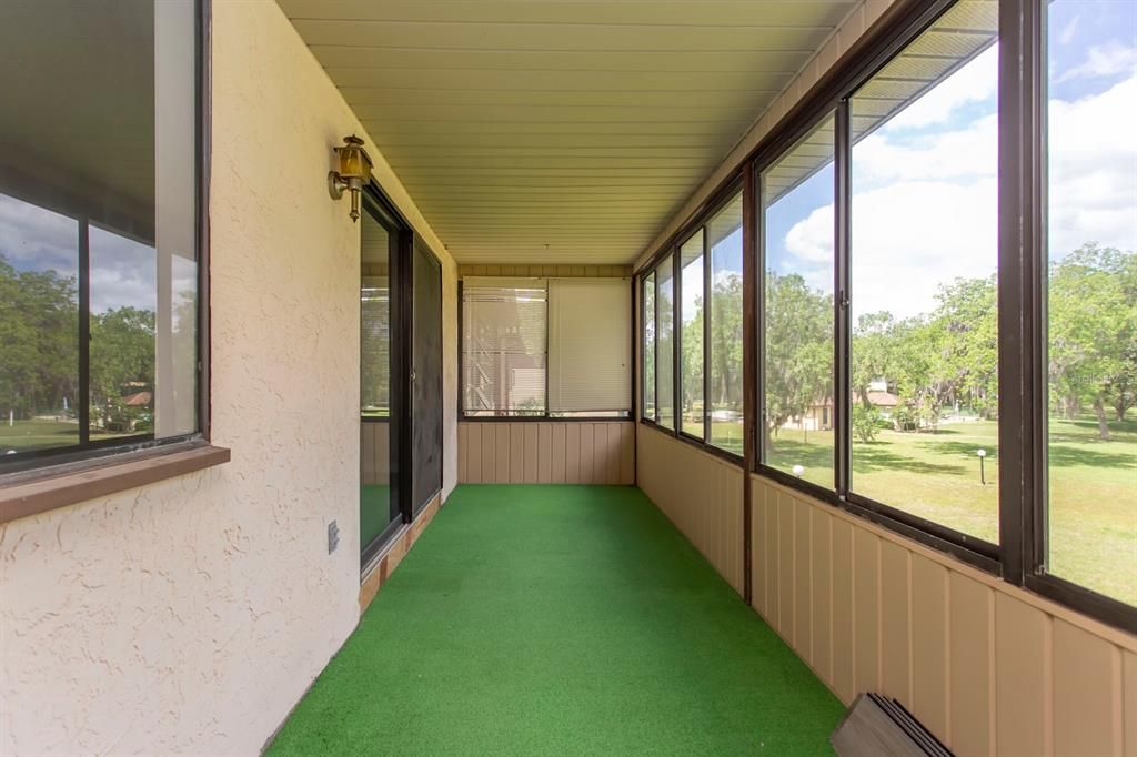 For Sale: $114,900 (2 beds, 2 baths, 1072 Square Feet)