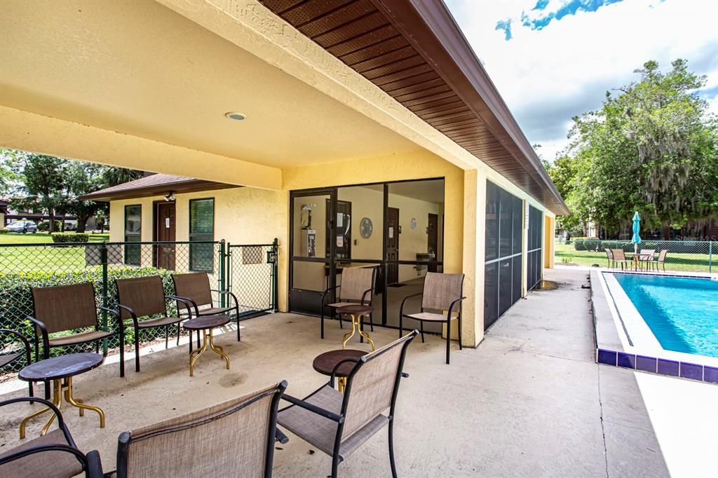 For Sale: $114,900 (2 beds, 2 baths, 1072 Square Feet)