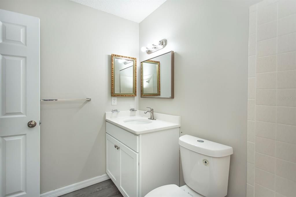 For Sale: $114,900 (2 beds, 2 baths, 1072 Square Feet)