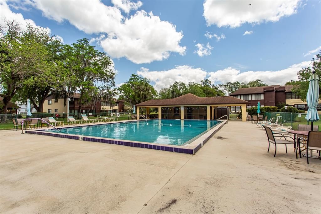 For Sale: $114,900 (2 beds, 2 baths, 1072 Square Feet)