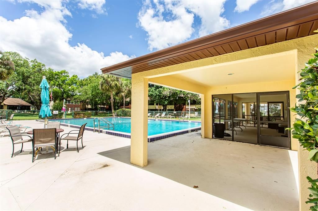 For Sale: $114,900 (2 beds, 2 baths, 1072 Square Feet)