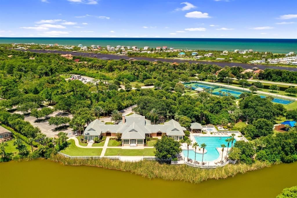 待售: $329,000 (0.47 acres)