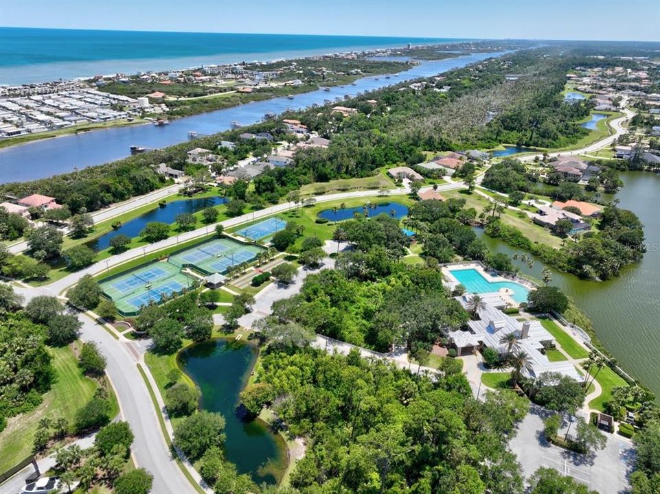 待售: $329,000 (0.47 acres)