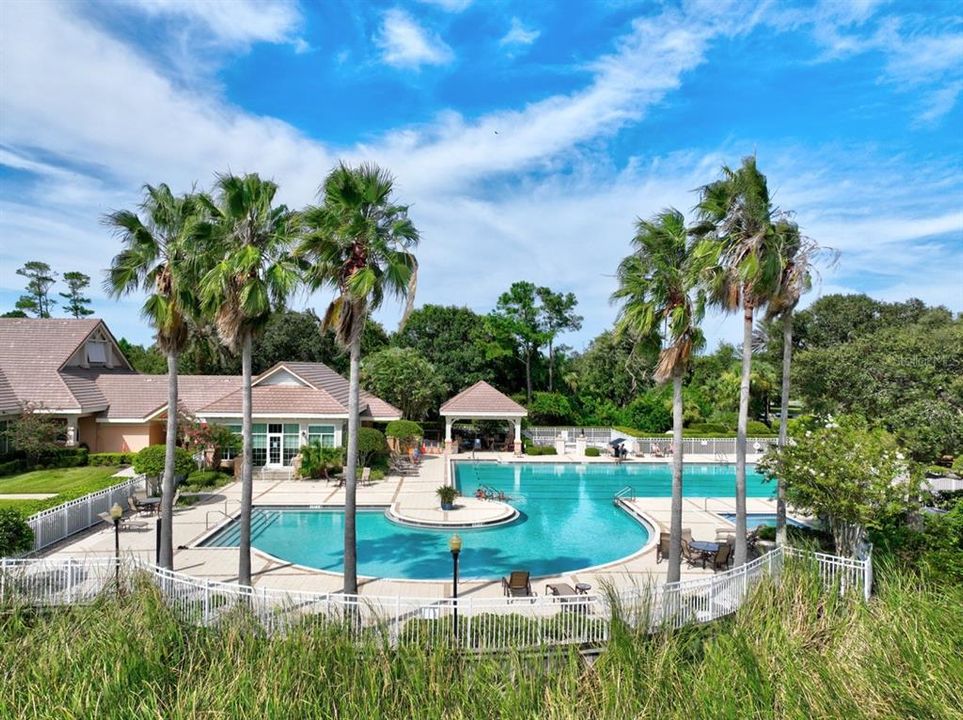 待售: $329,000 (0.47 acres)