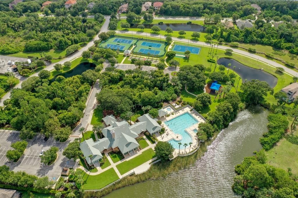 待售: $329,000 (0.47 acres)