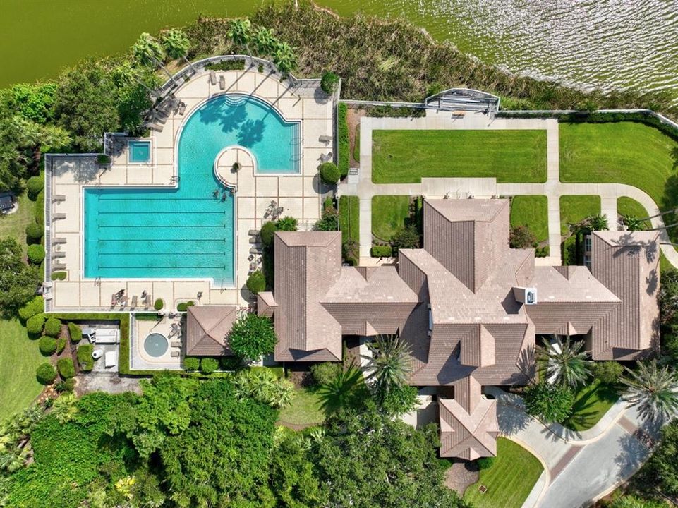 待售: $329,000 (0.47 acres)