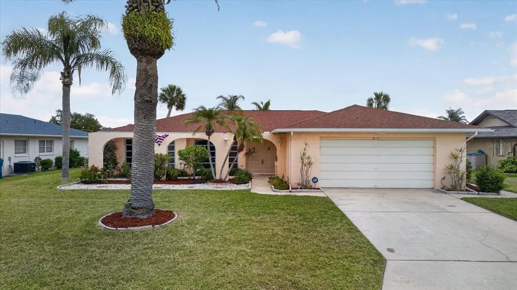 Activo con contrato: $699,000 (3 camas, 3 baños, 2044 Pies cuadrados)