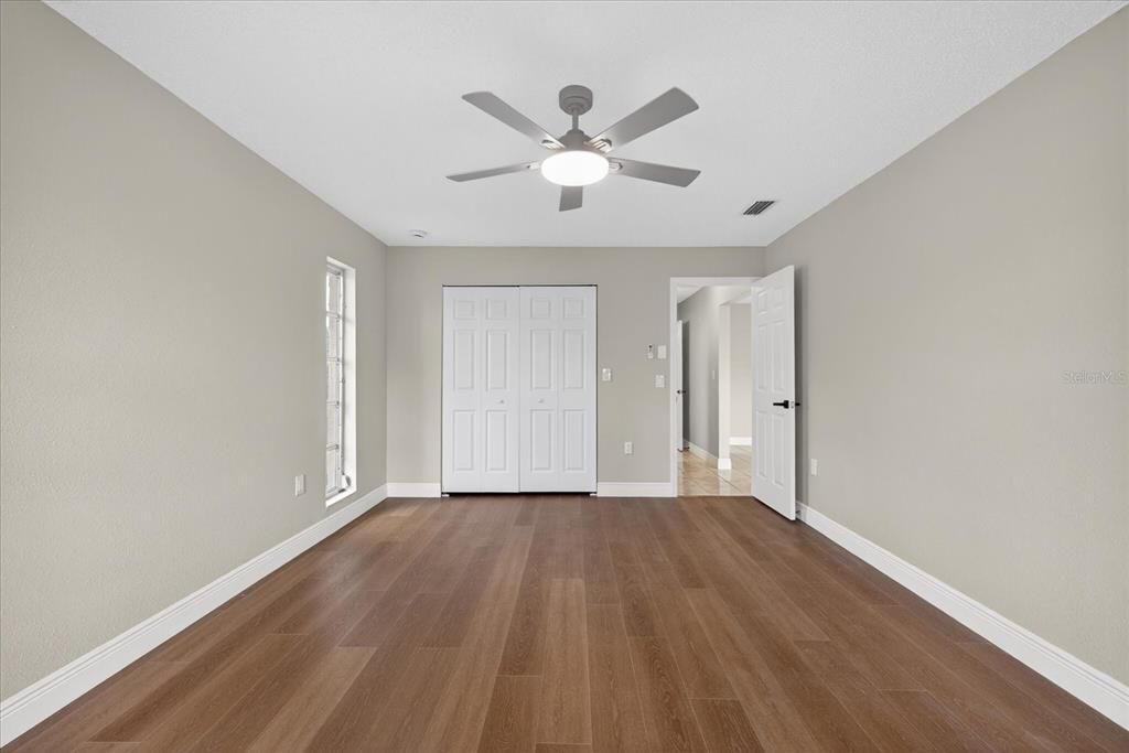 Activo con contrato: $699,000 (3 camas, 3 baños, 2044 Pies cuadrados)