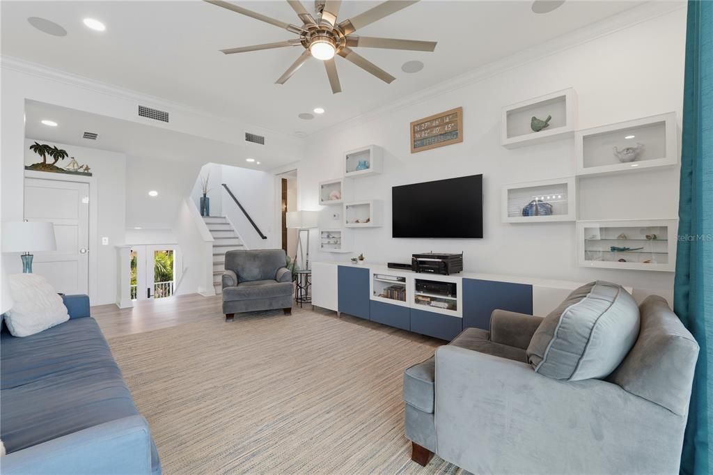 For Sale: $2,232,500 (4 beds, 4 baths, 3560 Square Feet)