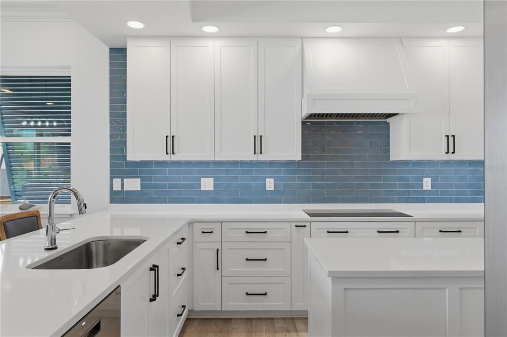For Sale: $2,232,500 (4 beds, 4 baths, 3560 Square Feet)