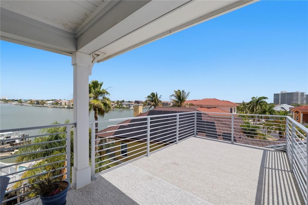 For Sale: $2,232,500 (4 beds, 4 baths, 3560 Square Feet)