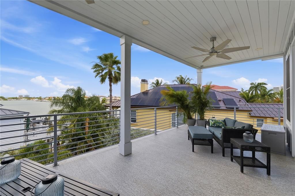 For Sale: $2,232,500 (4 beds, 4 baths, 3560 Square Feet)