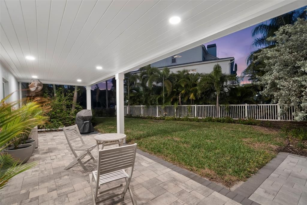 For Sale: $2,232,500 (4 beds, 4 baths, 3560 Square Feet)