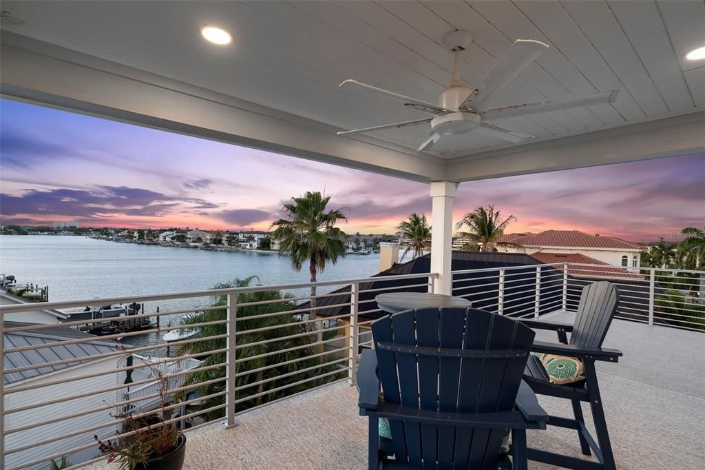 For Sale: $2,232,500 (4 beds, 4 baths, 3560 Square Feet)