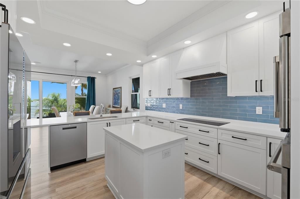 For Sale: $2,232,500 (4 beds, 4 baths, 3560 Square Feet)