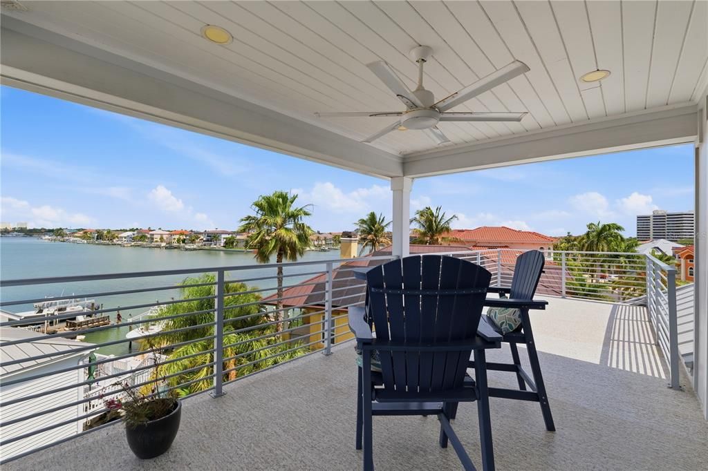 For Sale: $2,232,500 (4 beds, 4 baths, 3560 Square Feet)