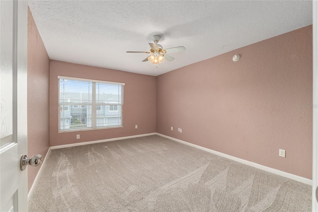 For Sale: $195,000 (2 beds, 2 baths, 1827 Square Feet)