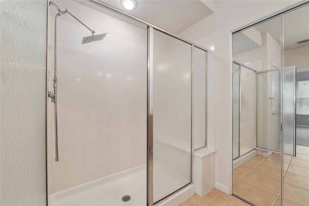 For Sale: $195,000 (2 beds, 2 baths, 1827 Square Feet)
