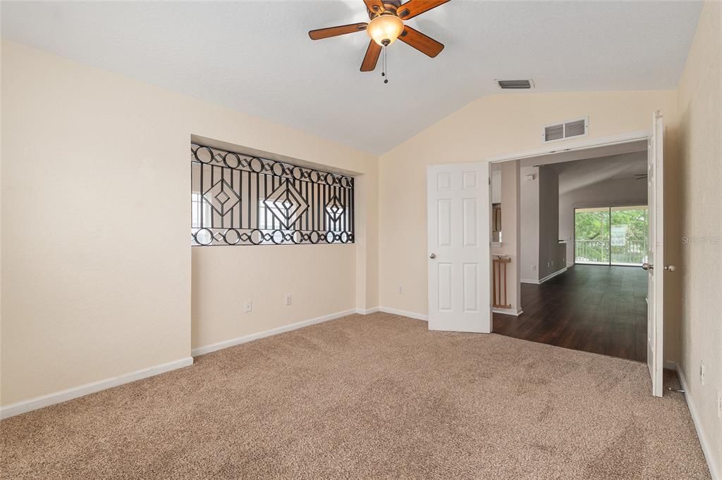 For Sale: $195,000 (2 beds, 2 baths, 1827 Square Feet)