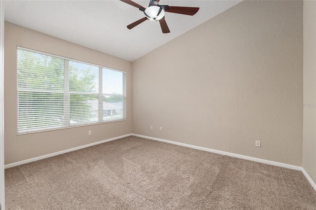 For Sale: $195,000 (2 beds, 2 baths, 1827 Square Feet)