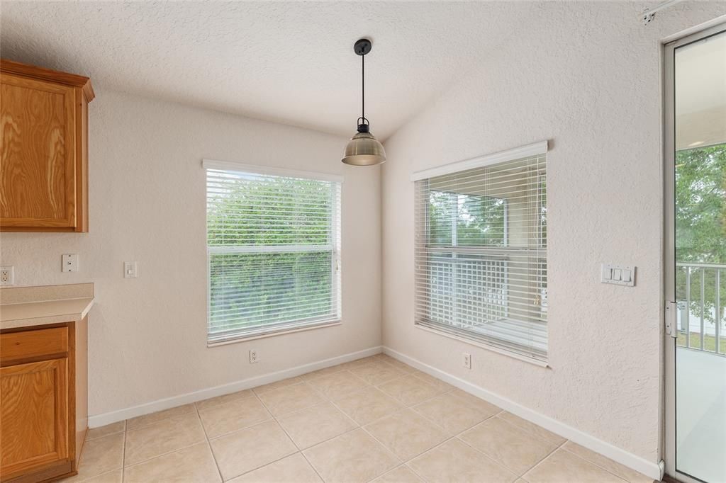 For Sale: $195,000 (2 beds, 2 baths, 1827 Square Feet)