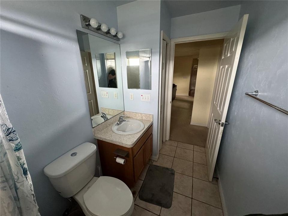 Под контрактом: $429,999 (4 спален, 2 ванн, 1343 Квадратных фут)