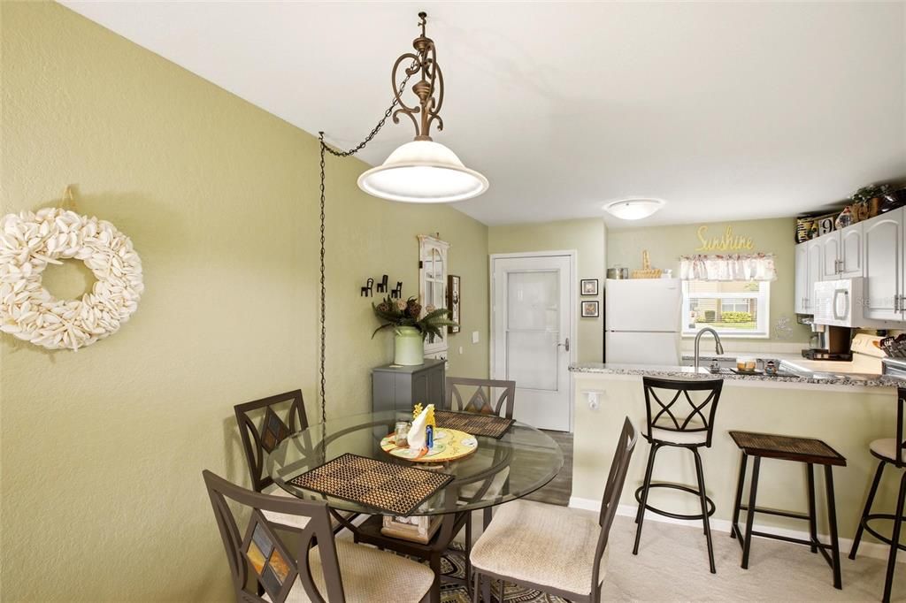 Active With Contract: $159,900 (2 beds, 2 baths, 859 Square Feet)