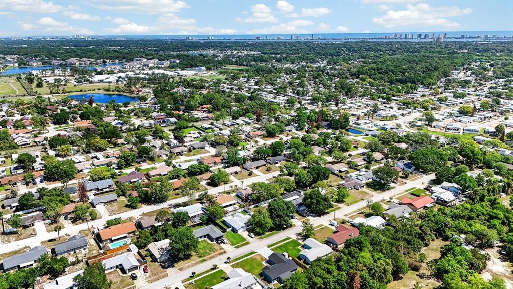 Под контрактом: $299,900 (3 спален, 2 ванн, 1398 Квадратных фут)