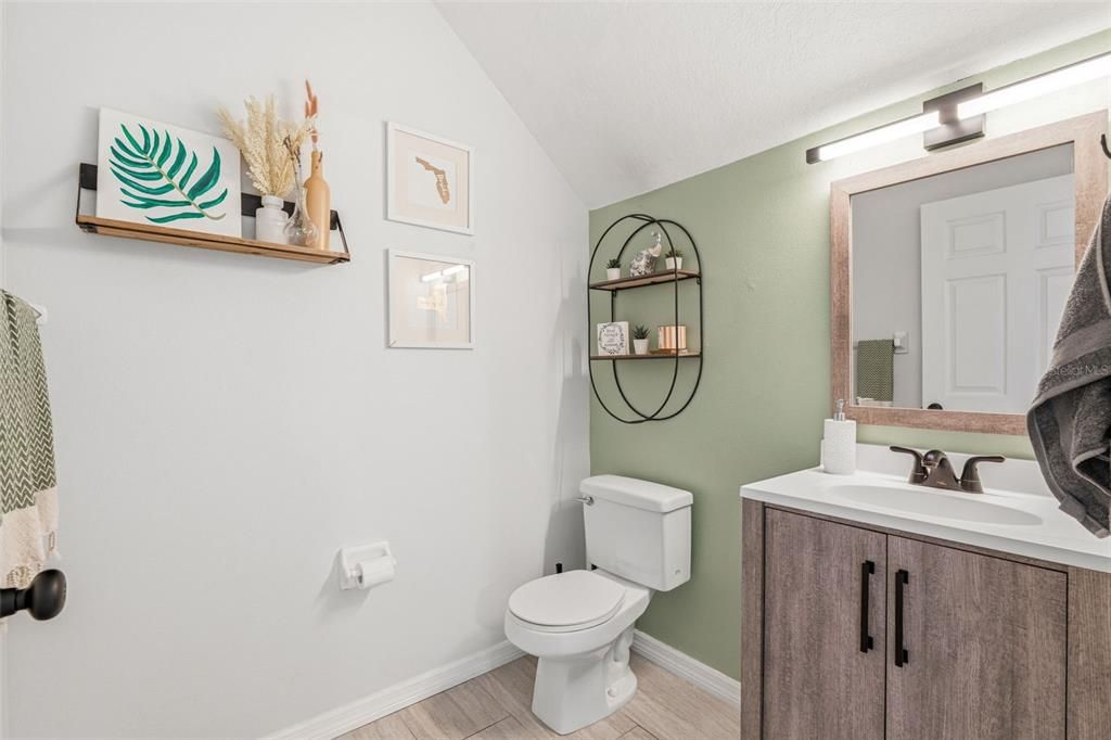Active With Contract: $489,900 (3 beds, 2 baths, 2115 Square Feet)