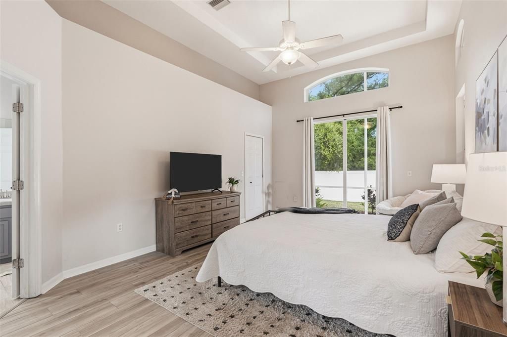Active With Contract: $489,900 (3 beds, 2 baths, 2115 Square Feet)