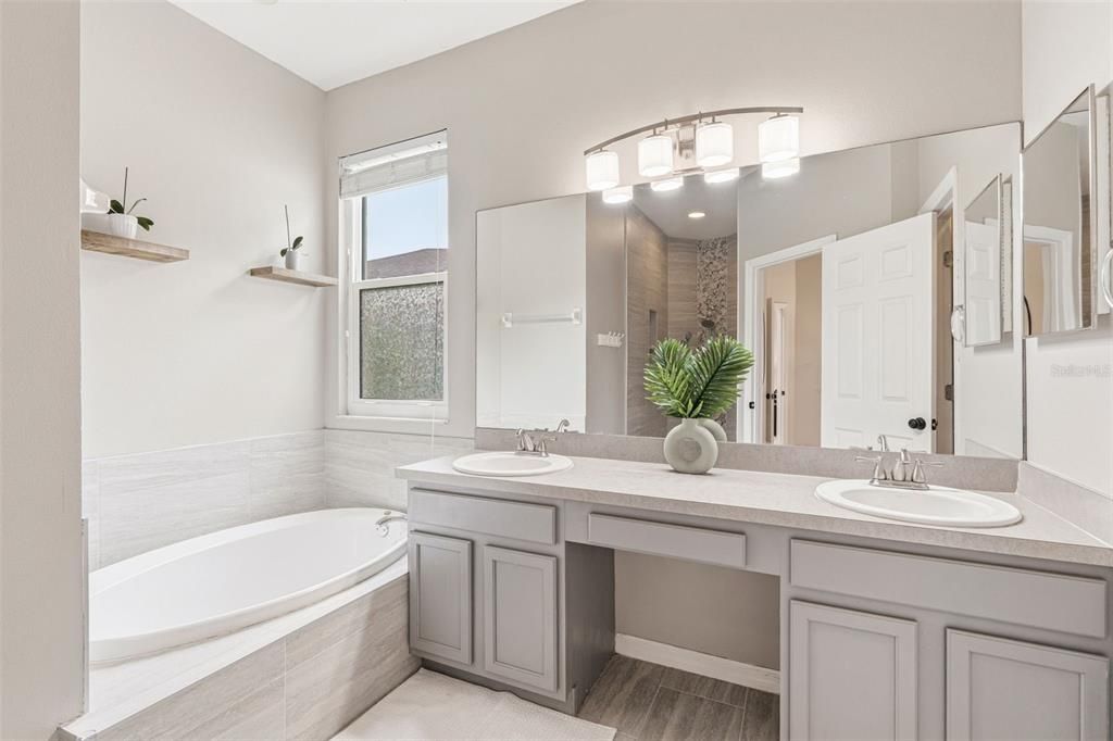 Active With Contract: $489,900 (3 beds, 2 baths, 2115 Square Feet)