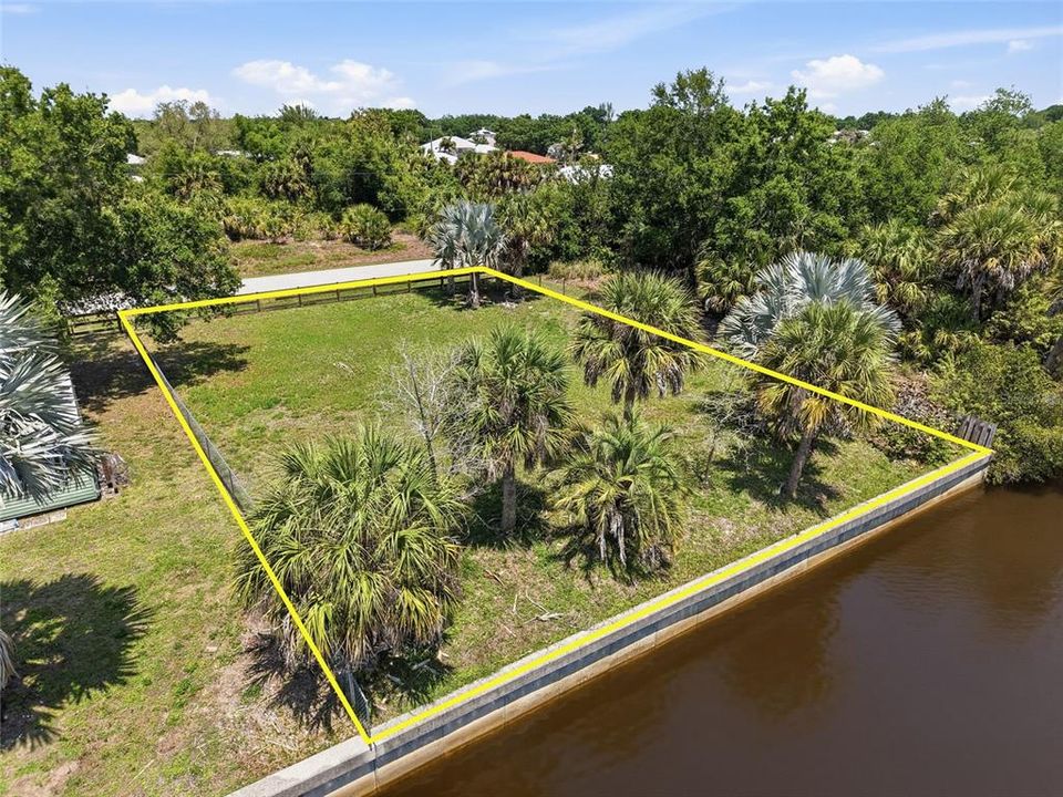 待售: $110,000 (0.21 acres)