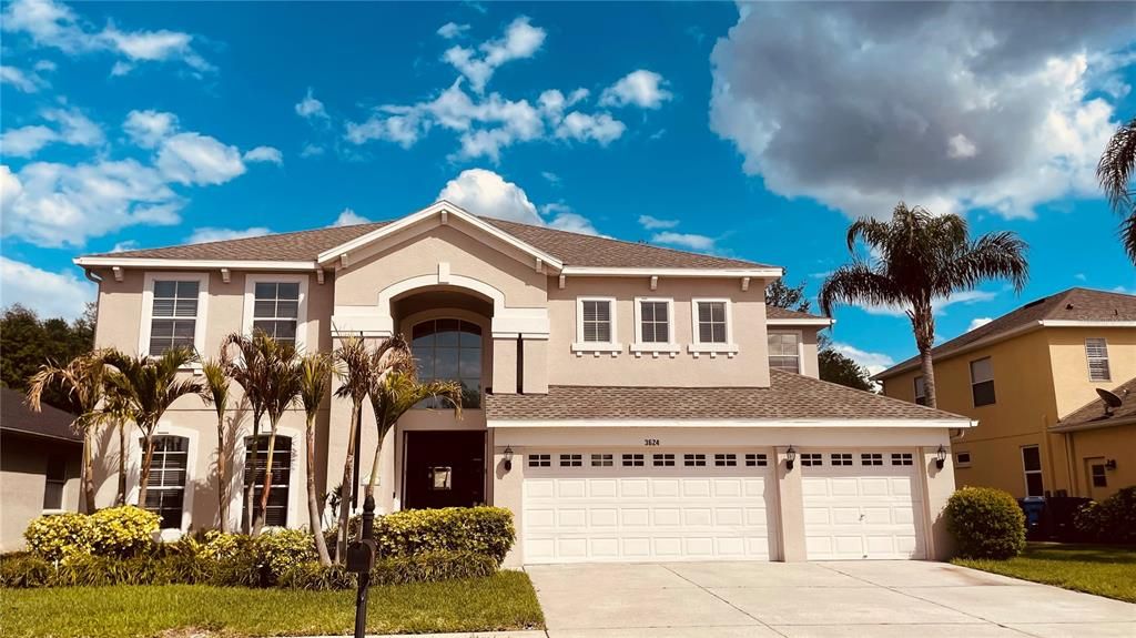 Active With Contract: $690,000 (5 beds, 3 baths, 3461 Square Feet)