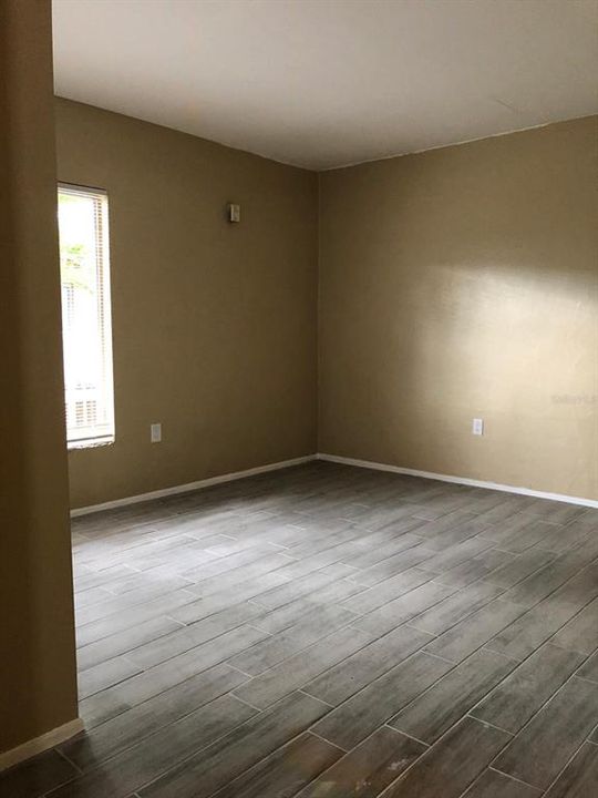 For Rent: $1,290 (2 beds, 2 baths, 920 Square Feet)