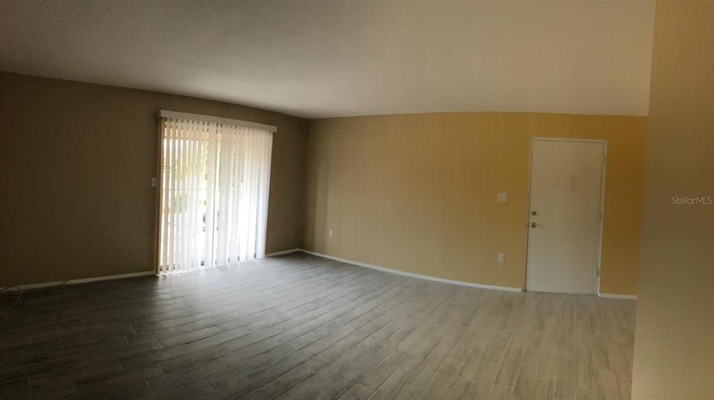 For Rent: $1,290 (2 beds, 2 baths, 920 Square Feet)